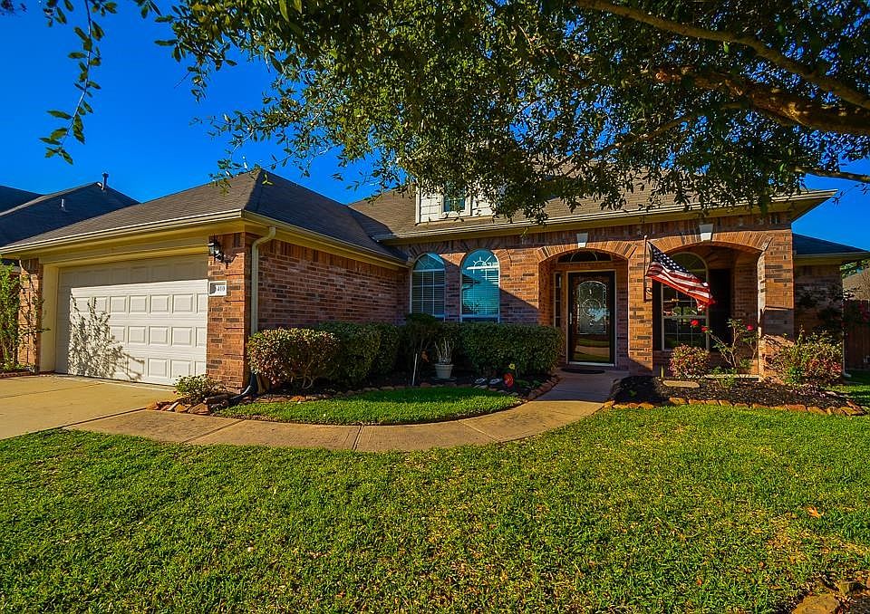 1st image of 6410 Pinewood Ct