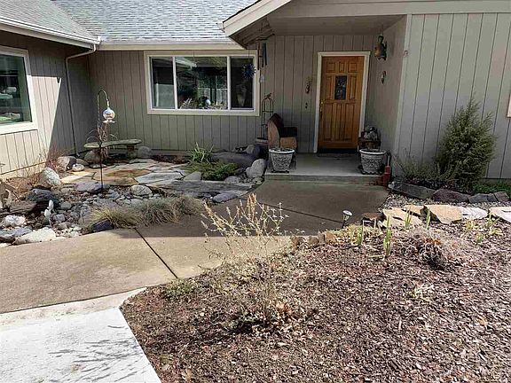 3rd image of 111 Forest View Dr