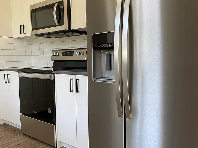 2058 Aaron Dr — Photo 23