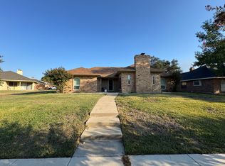 2120 Tampico Dr, Carrollton, TX 75006