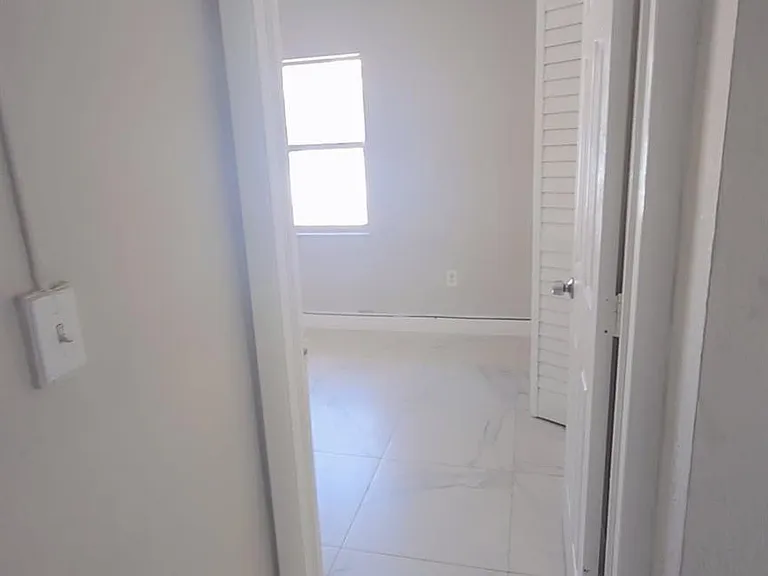 616 NW 5th Ave #2 — Photo 10