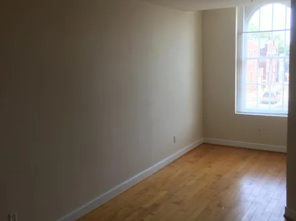 813 W Broad St APT B, Richmond, VA 23220