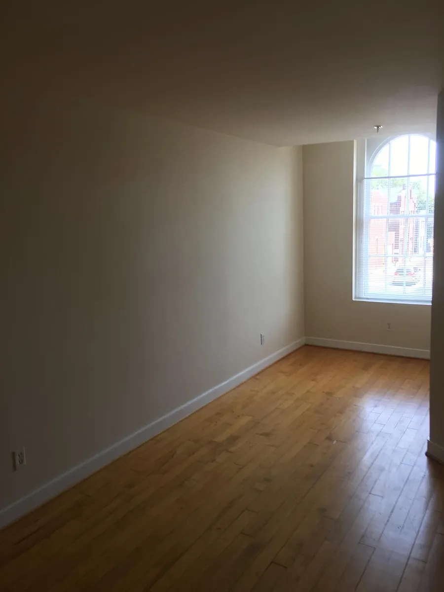 Photo 2 of 21 - 813 W Broad St #B - Richmond, VA Building Photo - 813 W Broad St #B