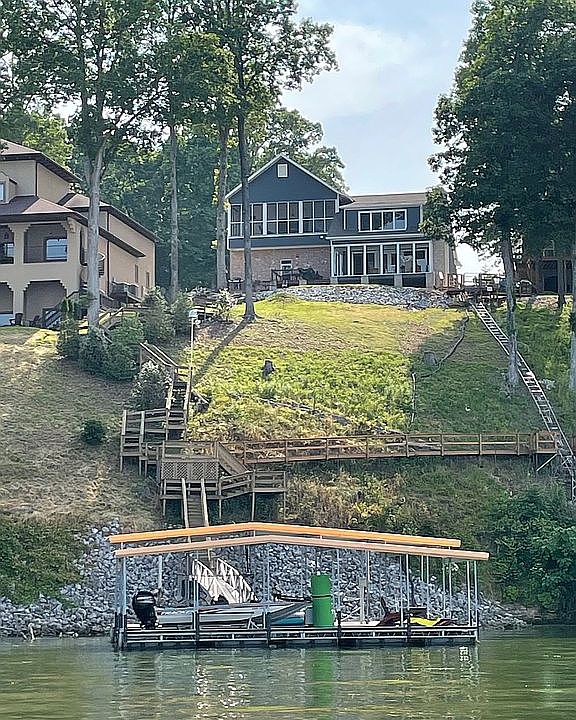 2nd image of 14 Glenview Dr