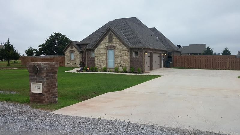 1st image of 503 Chateau Ct