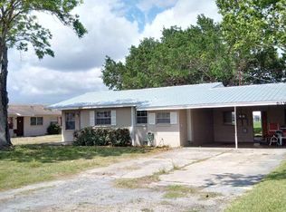 617 N Canal St, Leesburg, FL 34748