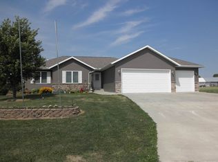 301 Freedom Ct, Riceville, IA 50466