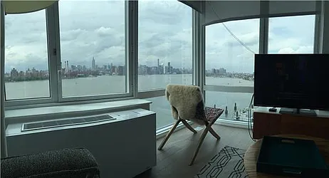 Rented by R New York