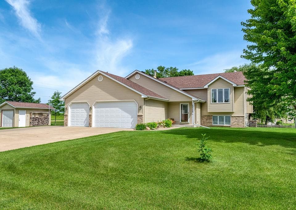 1st image of 29326 Cordell Ct