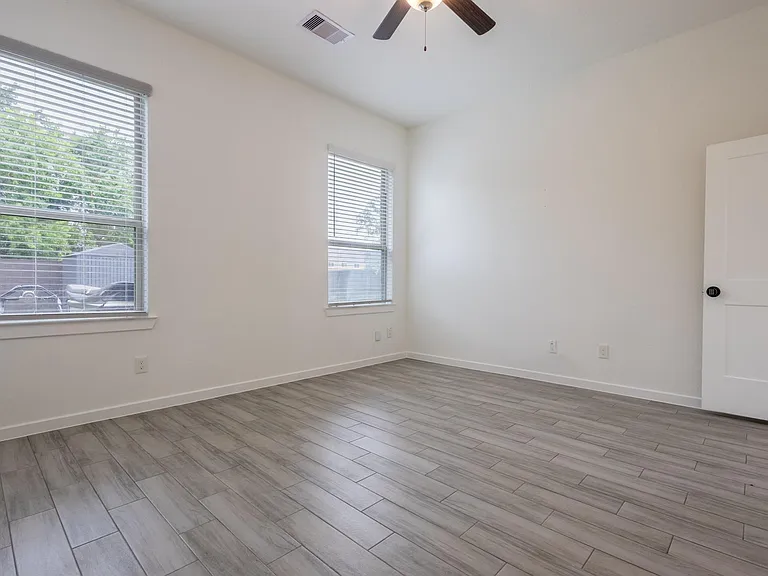 12226 Castano Creek Dr — Photo 25