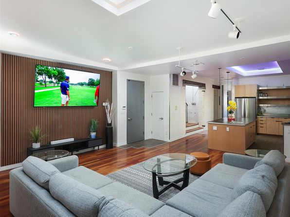 330 Montgomery St #PENTHOUSE, Jersey City, NJ 07302