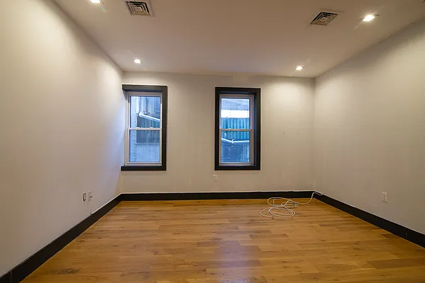 Rented by Isaac Silberstein, LREB | media 49