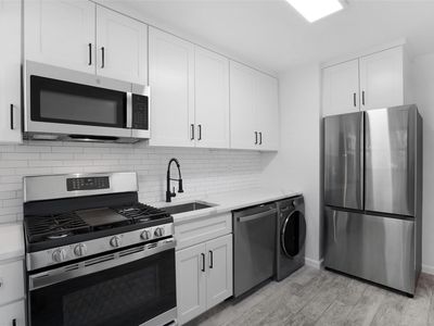 75-02 Springfield Boulevard 2nd Floor, Oakland Gardens, NY, 11364