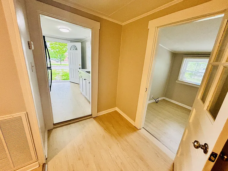 1822 Highland Ave #2 — Photo 8