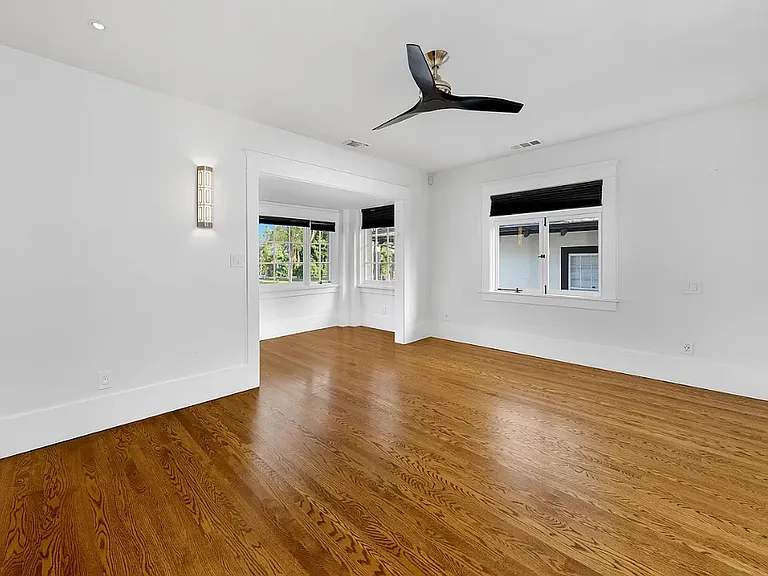 3340 6th Ave — Photo 35