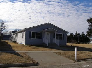 811 23rd St, Wilson, KS 67490