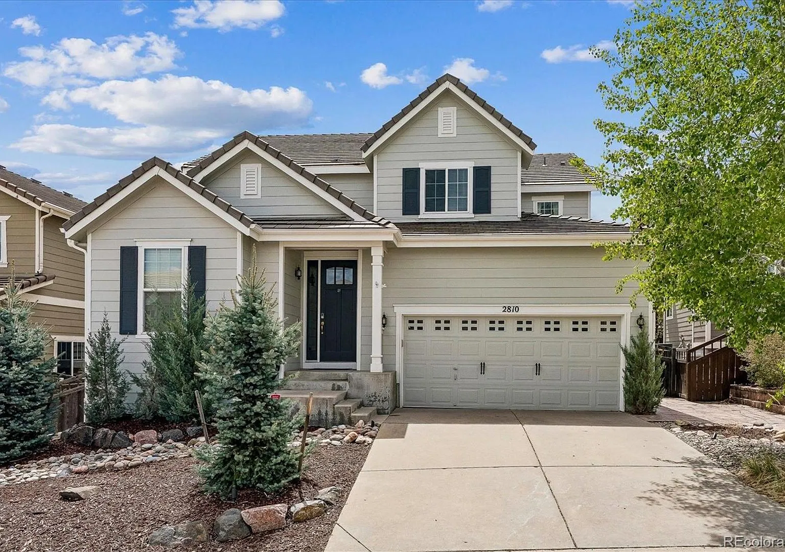 Beautiful 4-Bedroom Home in The Meadows! — Photo 1