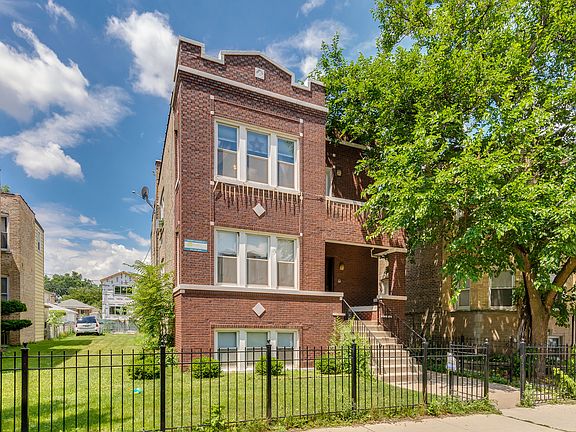 2nd image of 3538 N Lowell Ave