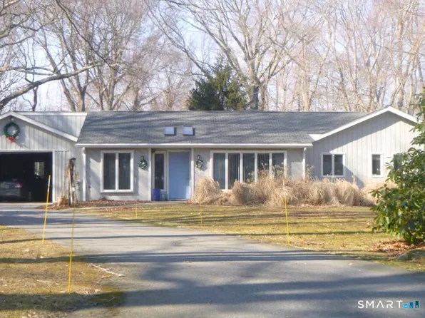 15 Mitchell Drive, East Lyme, CT 06357