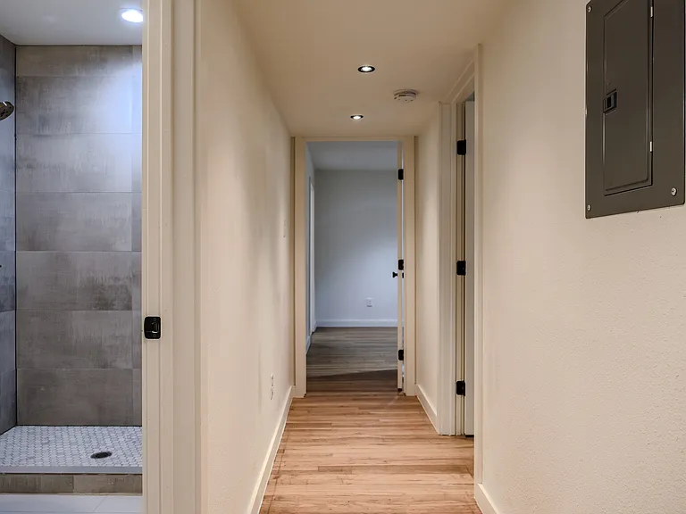 823 La Manda Blvd — Photo 9