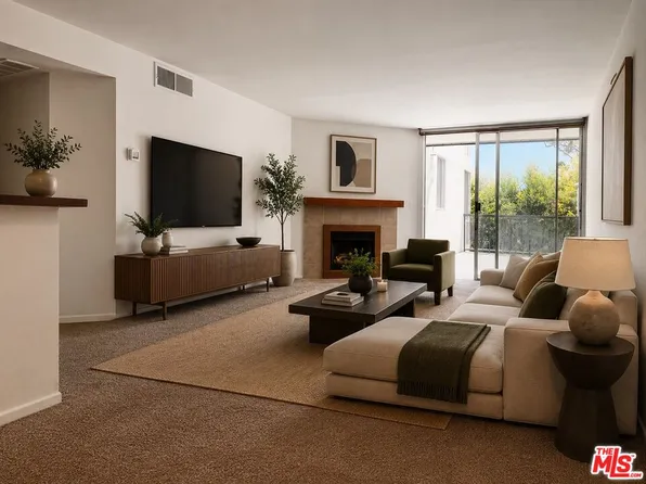 8530 Holloway Dr APT 222, West Hollywood, CA 90069