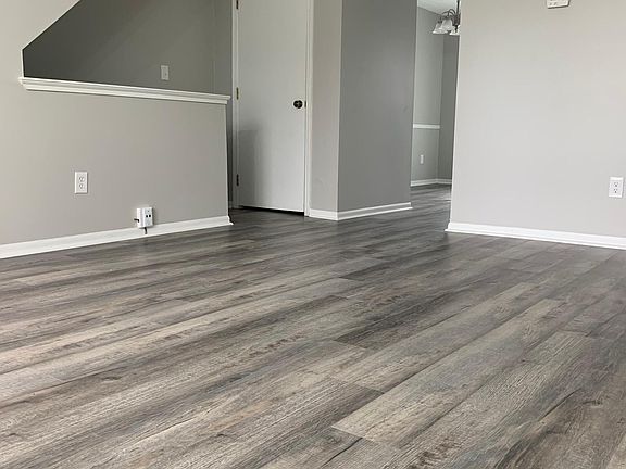 4th image of 7747 Amberfalls Ct