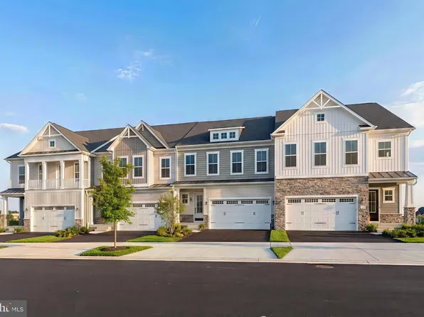 1154 Potomac View Pkwy, Brunswick, MD 21716