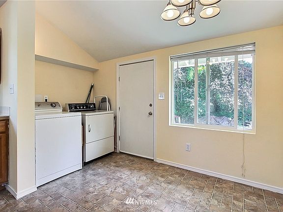 4th image of 9717 A Street S