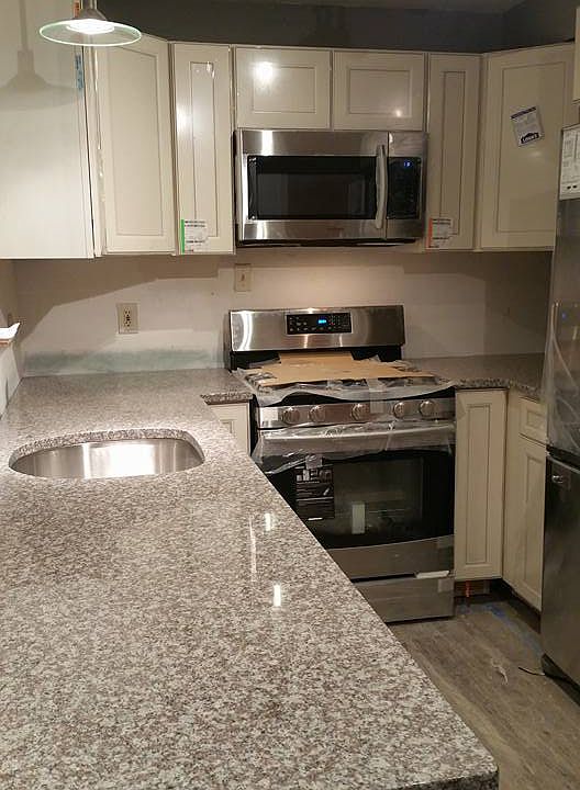 1st image of 1020 Meadowbrook Dr