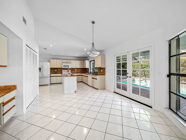 6005 Buena Vista Ct — Photo 29