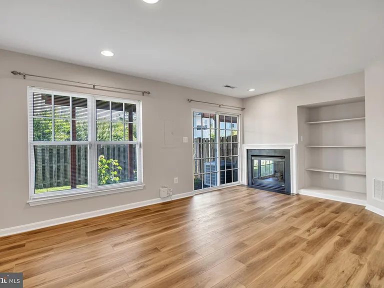 9240 Cascade Falls Dr — Photo 11