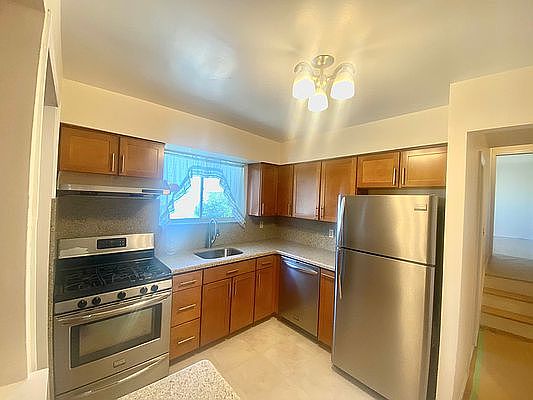 4th image of 20-44 48th St #3