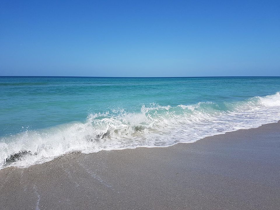 Gulf with gentel waves