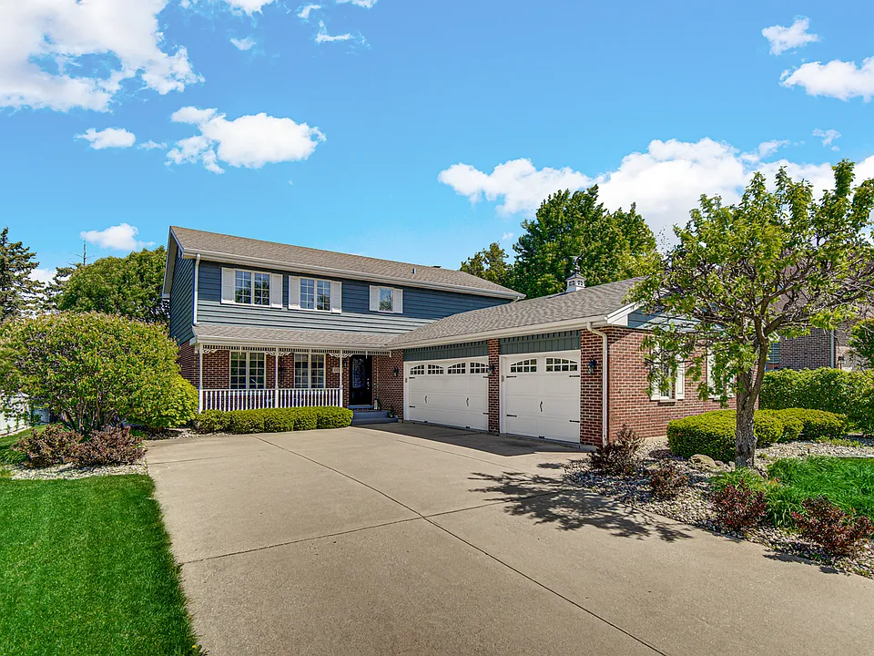 10700 Churchill Dr