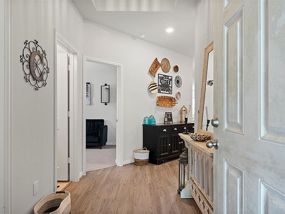 3rd image of 340 Honey Mesquite Path