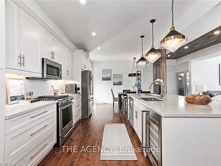 129 Venture Blvd — Photo 8