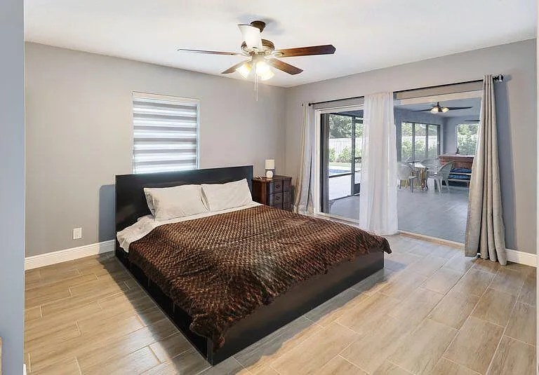 615 NE 15th Pl — Photo 21