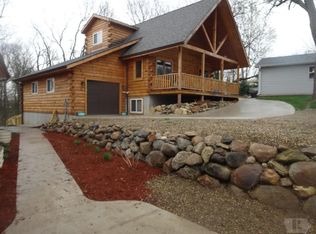 2196 Tracey Dr, Brooklyn, IA