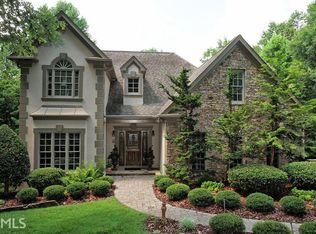 6112 Canoe Ct, Flowery Branch, GA 30542