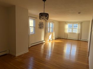 36 Stebbins St #1, Worcester, MA 01607