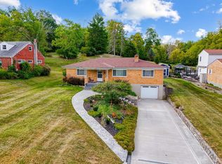 6239 Taylor Rd, Cincinnati, OH 45248