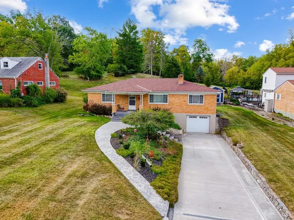 6239 Taylor Rd, Cincinnati, OH 45248