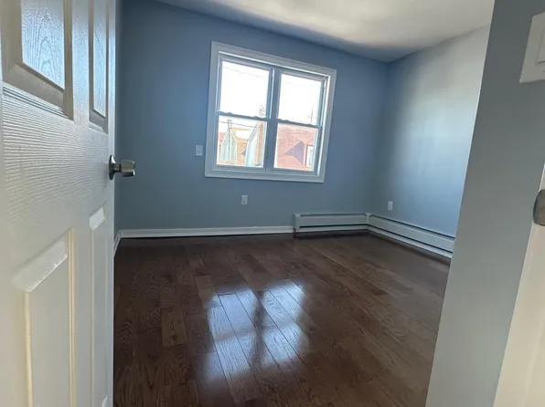 14-29 Pearl Street, Far Rockaway, NY 11691