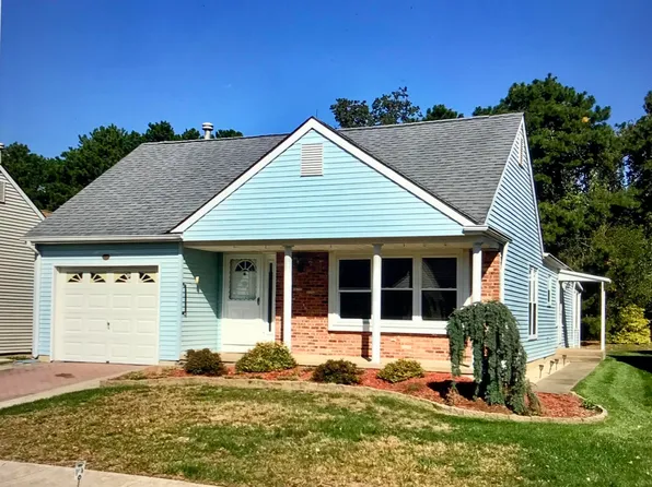 61 Narberth Way, Toms River, NJ 08757