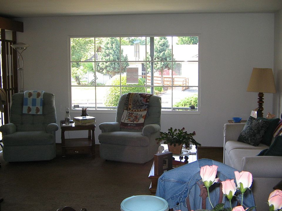 2nd image of 1816 S 290th St