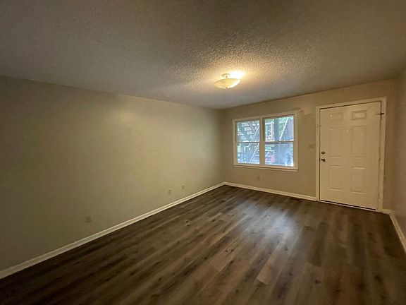 3rd image of 1135 Bridges St #A