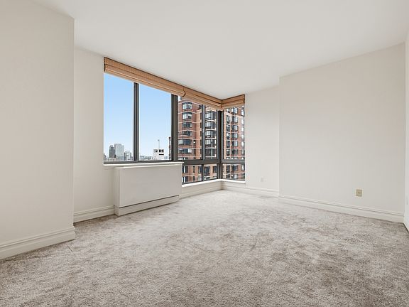 5th image of 2 Columbus Ave APT 35C