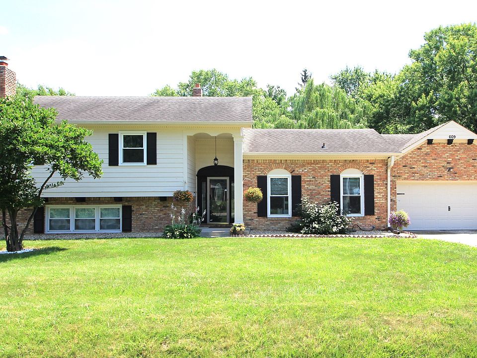 1st image of 609 W Banta Rd