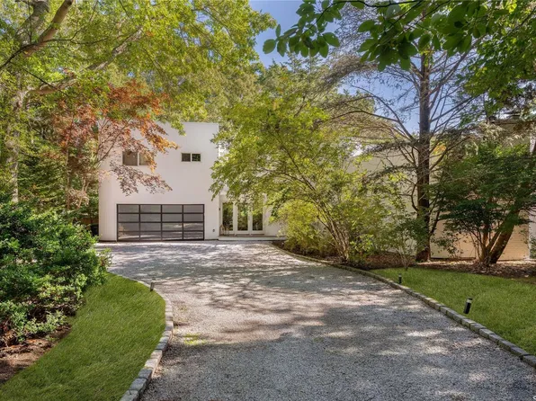4 Midhampton Court, Quogue, NY 11959