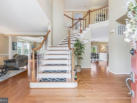 5th image of 43799 Abbott Pl